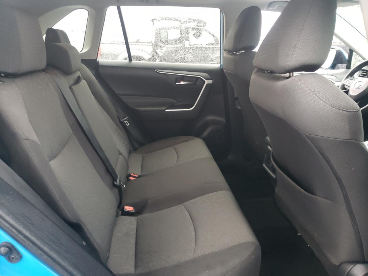 2021 Toyota RAV 4 - Image 11