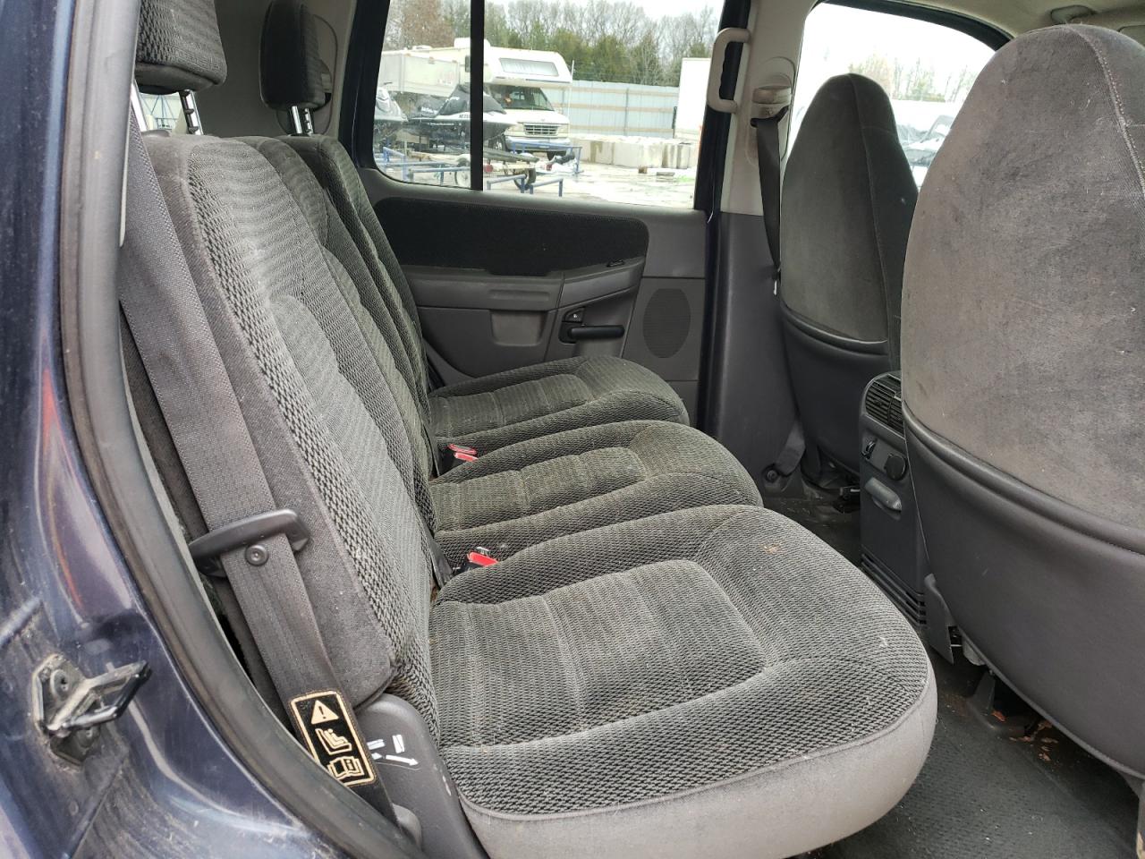 2002 Ford Explorer - Image 11