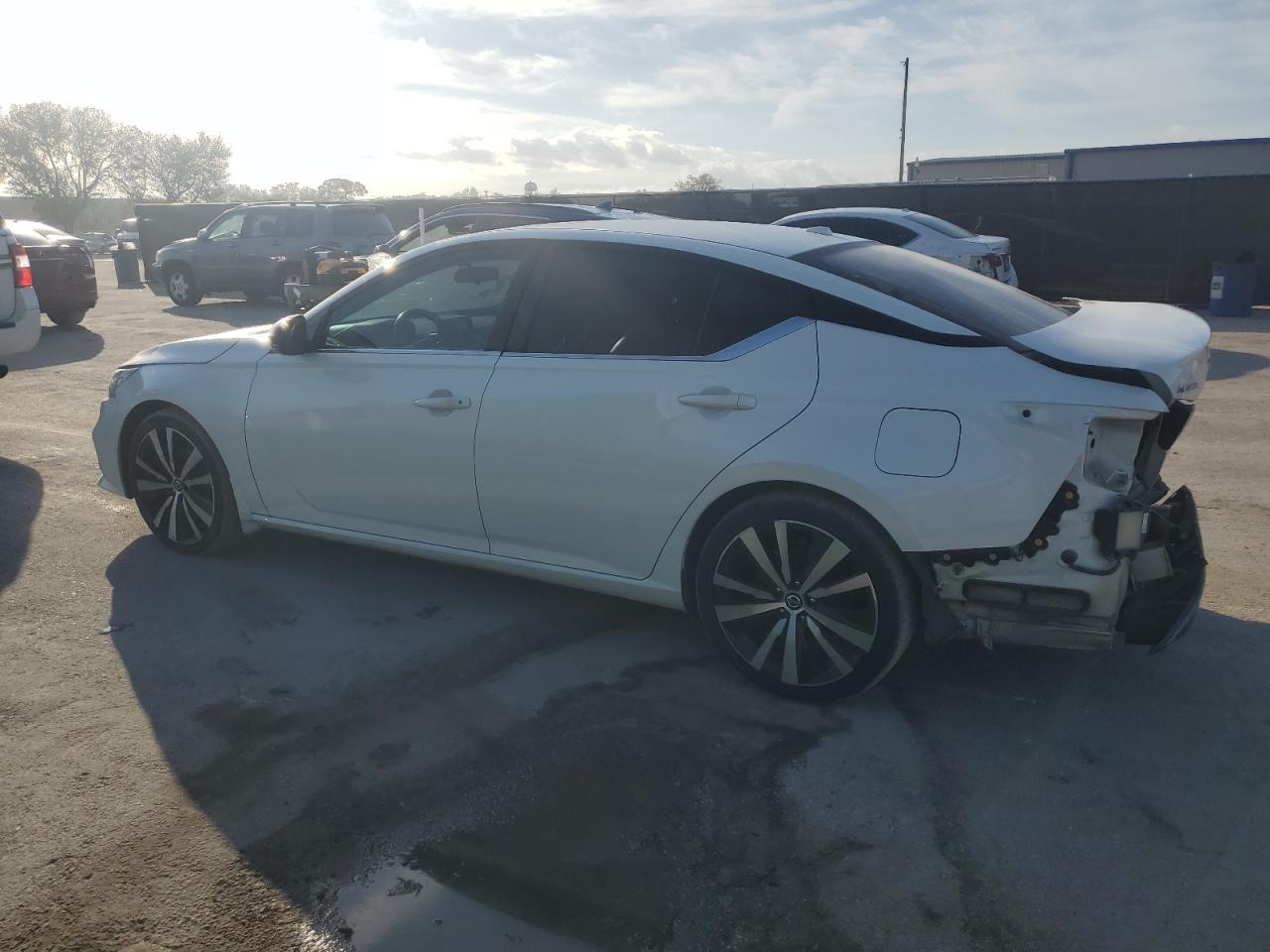 2019 Nissan Altima - Image 2