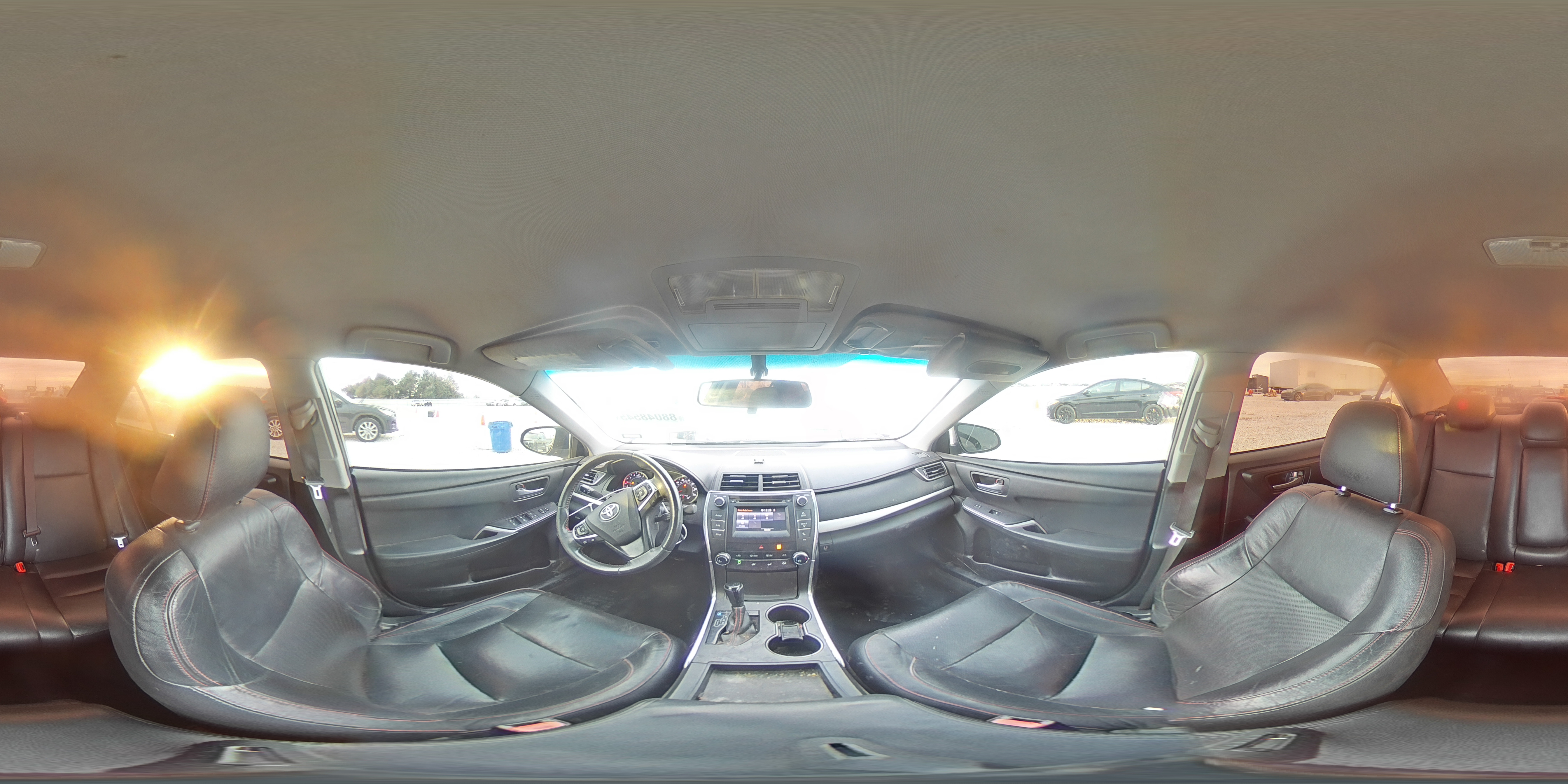 2015 Toyota Camry - Image 13