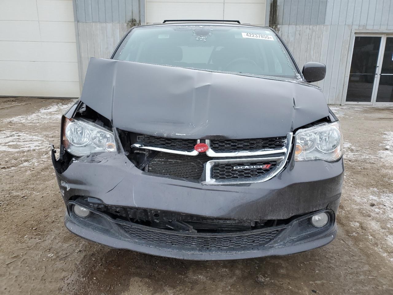 2020 Dodge Caravan - Image 5