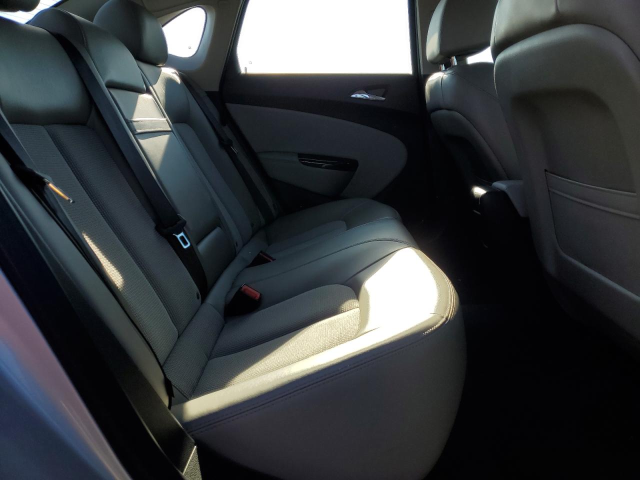 2012 Buick Verano - Image 10