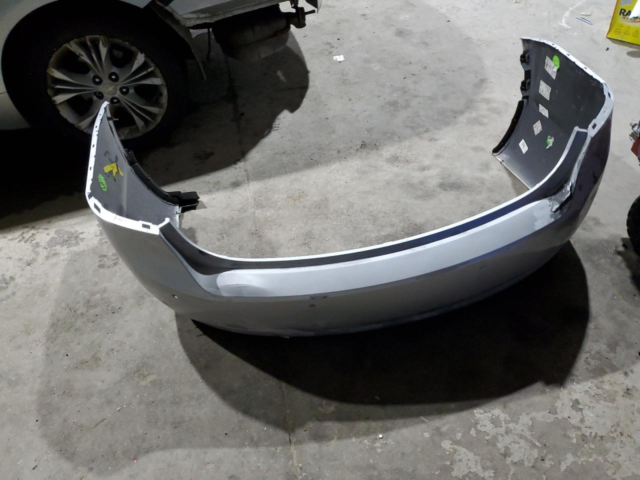 2014 Chevrolet Impala - Image 12