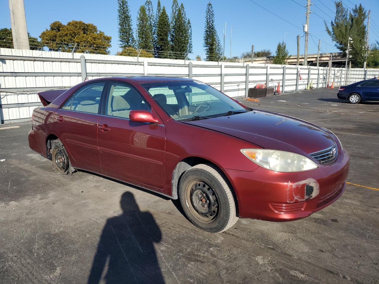 2005 Toyota Camry - Image 4