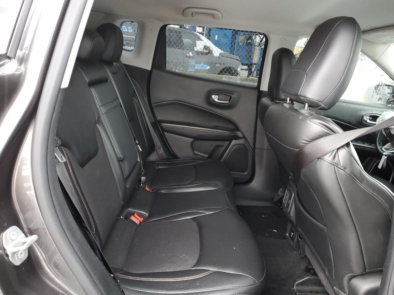 2018 Jeep Compass - Image 11