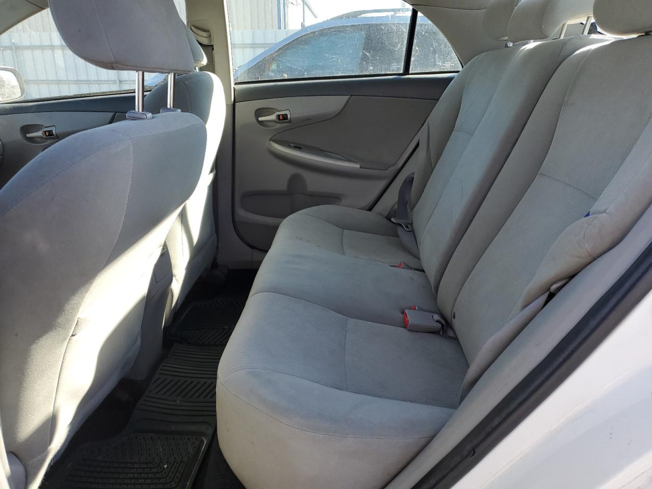 2010 Toyota Corolla - Image 10