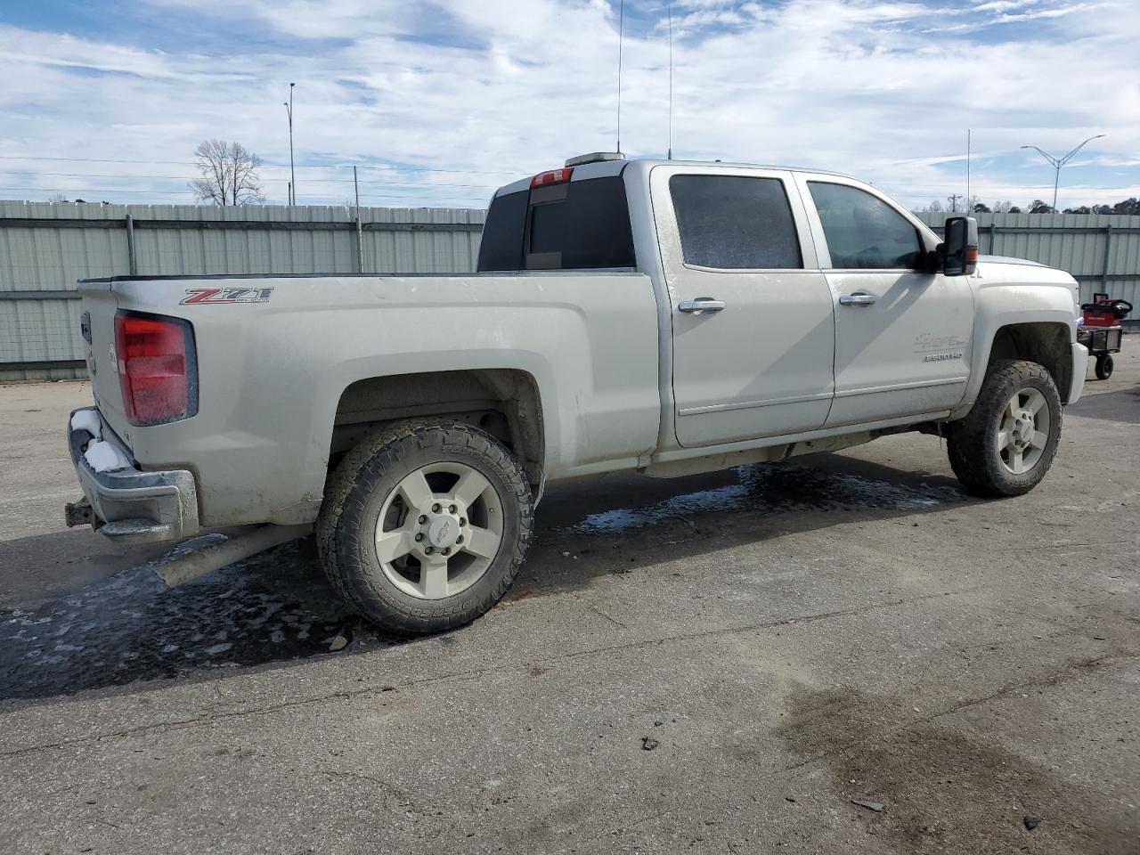 2017 Chevrolet Silverado - Image 3