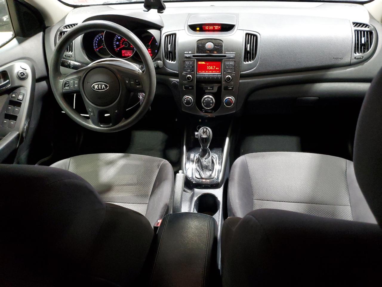 2013 Kia Forte - Image 8
