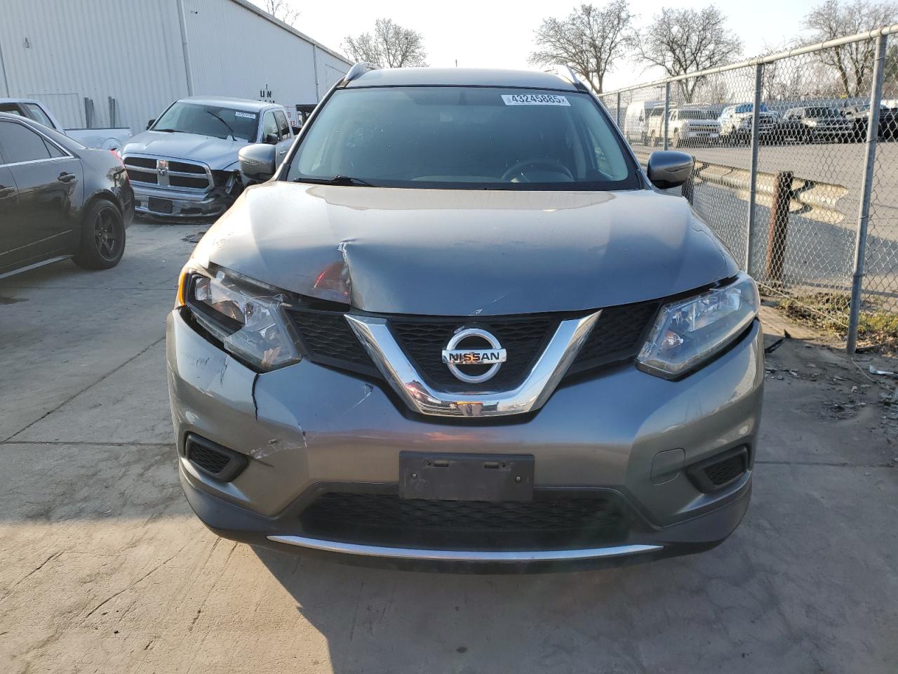 2016 Nissan Rogue - Image 5