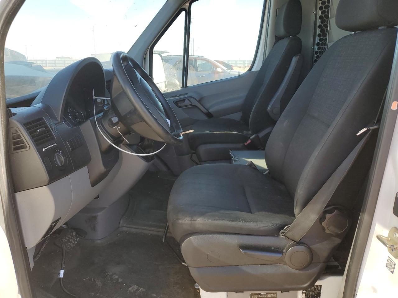 2015 Mercedes-Benz Sprinter - Image 7