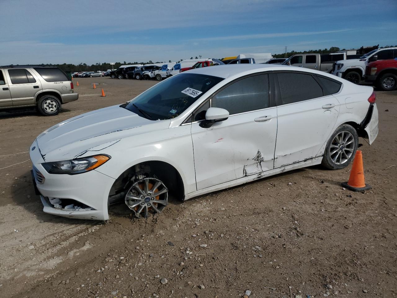 3FA6P0H7XHR397385 2017 FORD FUSION - Image 1