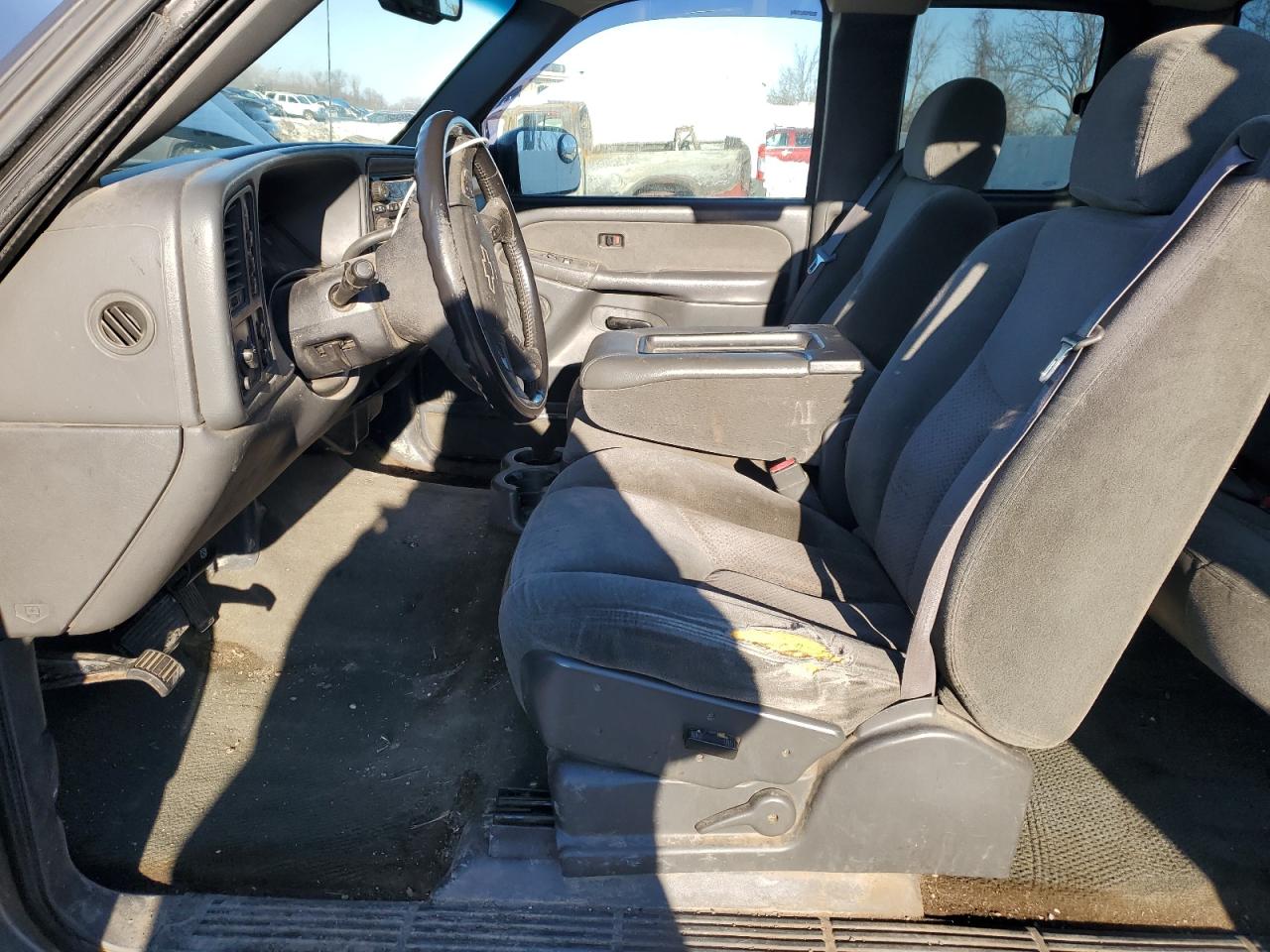 2003 Chevrolet Silverado K2500 Heavy Duty VIN: 1GCHK29U33E355914 Lot: 88973815