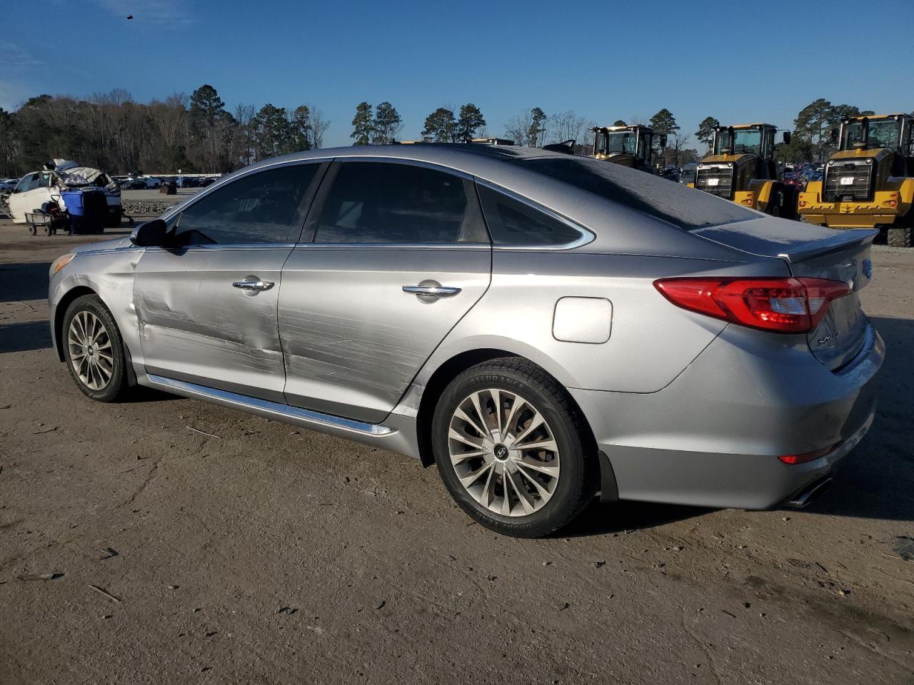 2015 Hyundai Sonata - Image 2
