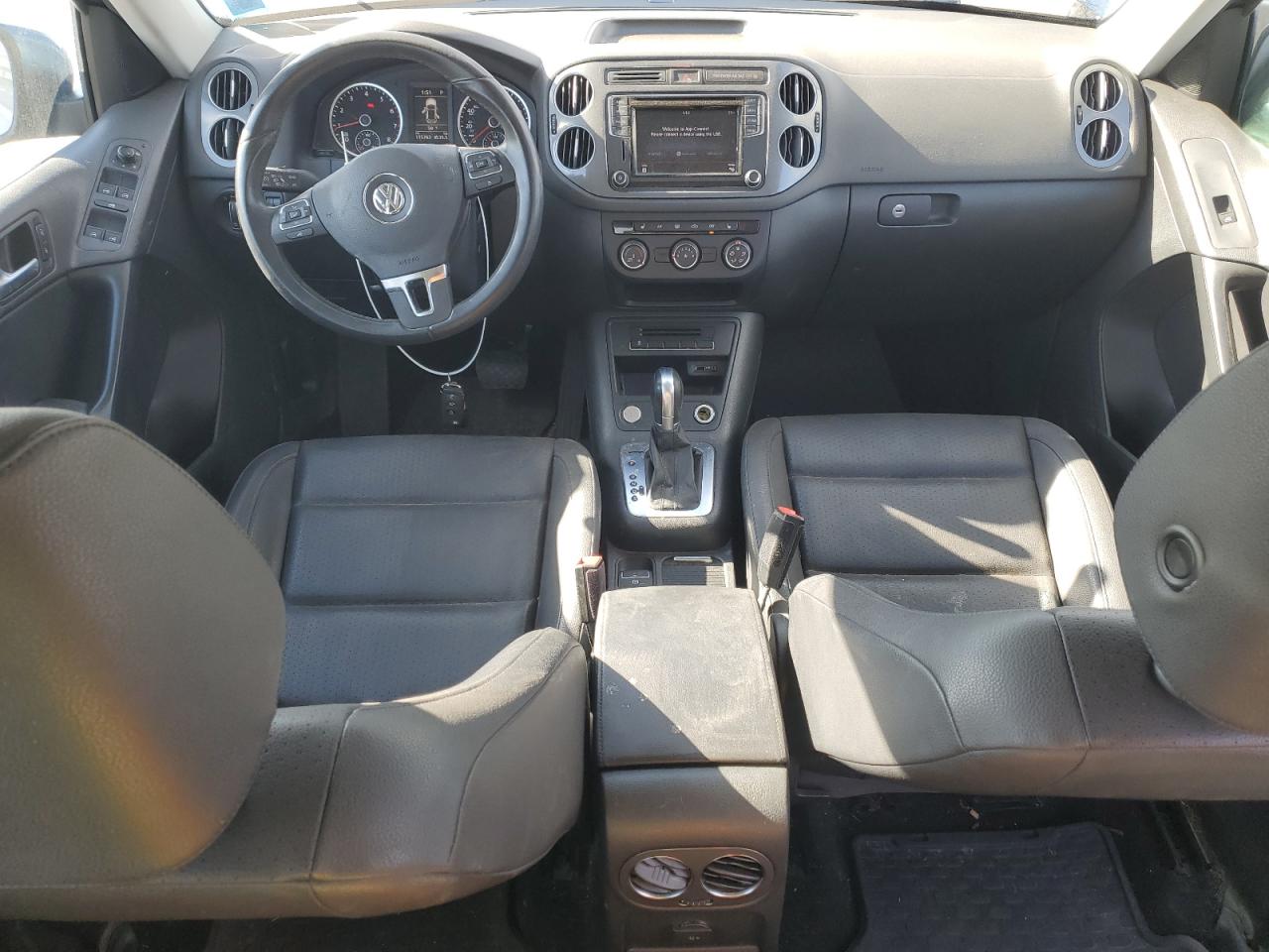 2017 Volkswagen Tiguan - Image 8