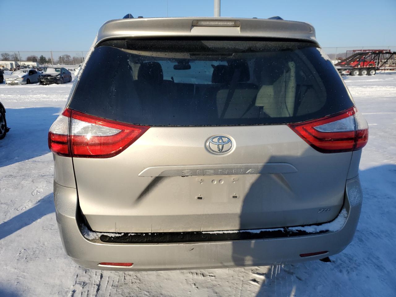 2015 Toyota Sienna Xle VIN: 5TDYK3DC4FS680610 Lot: 88699455