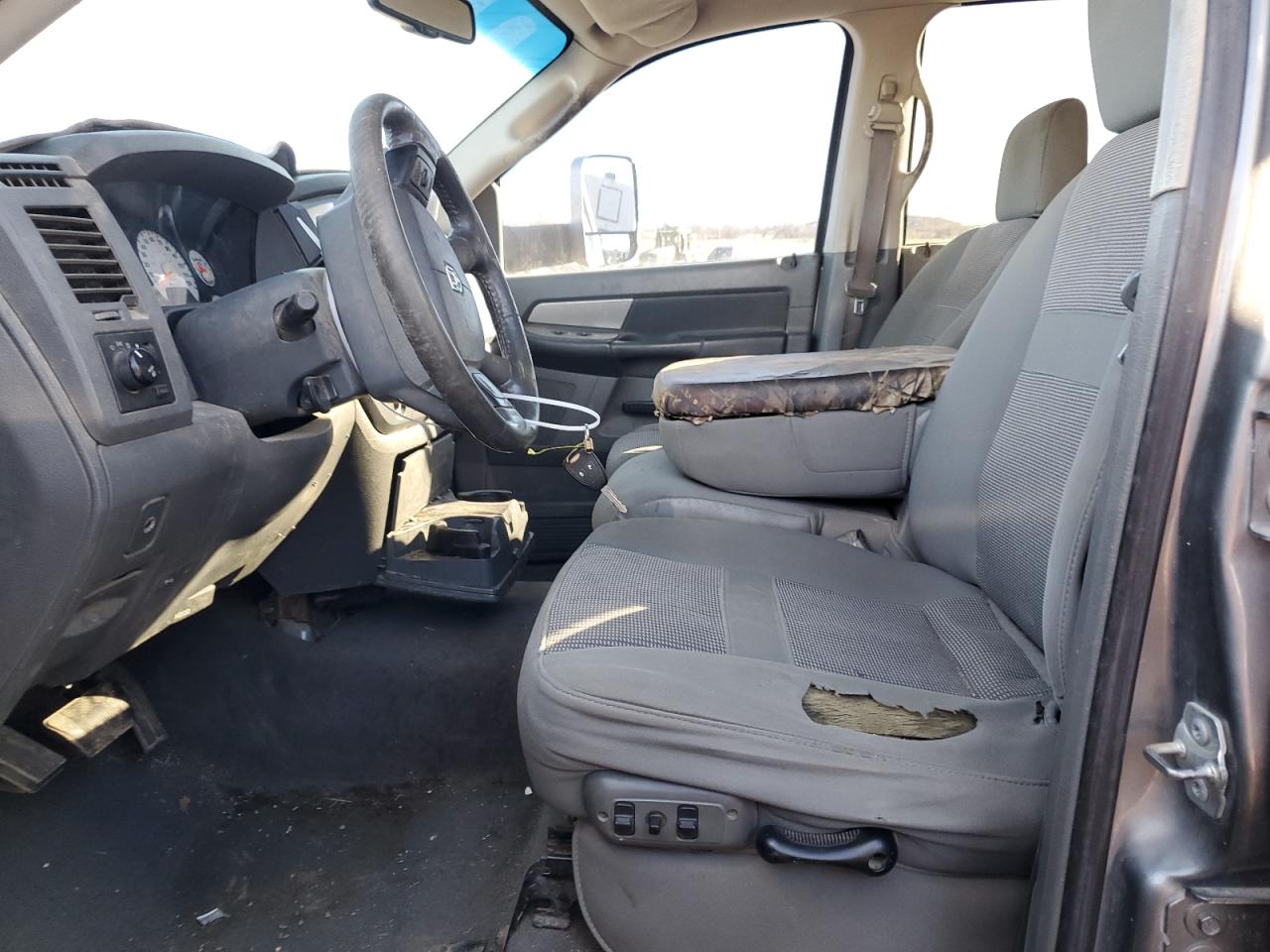 2008 Dodge RAM - Image 7
