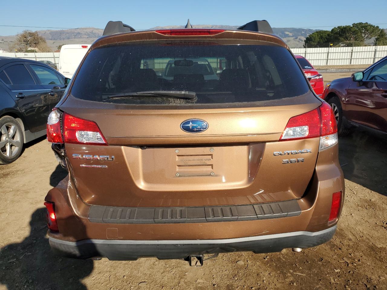 2011 Subaru Outback - Image 6