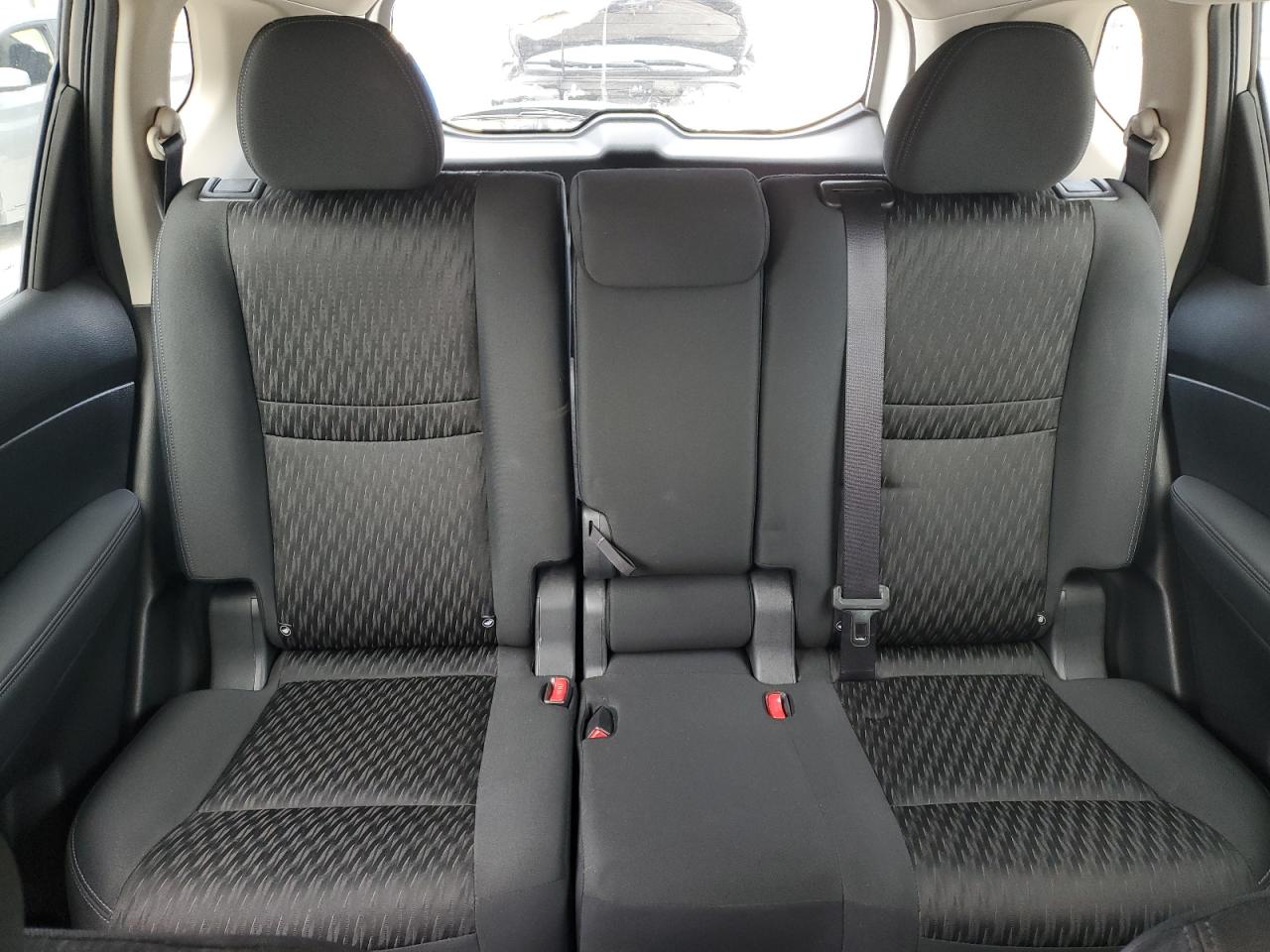2018 Nissan Rogue - Image 10