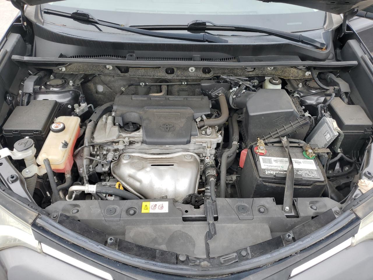 2018 Toyota RAV 4 - Image 12