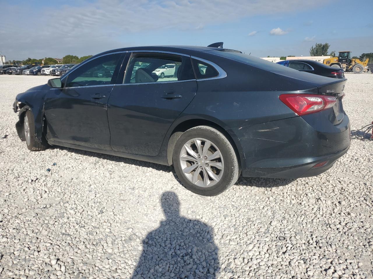 2019 Chevrolet Malibu - Image 2