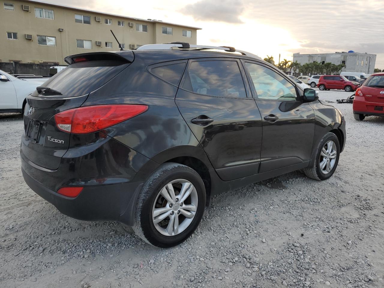 2013 Hyundai Tucson - Image 3