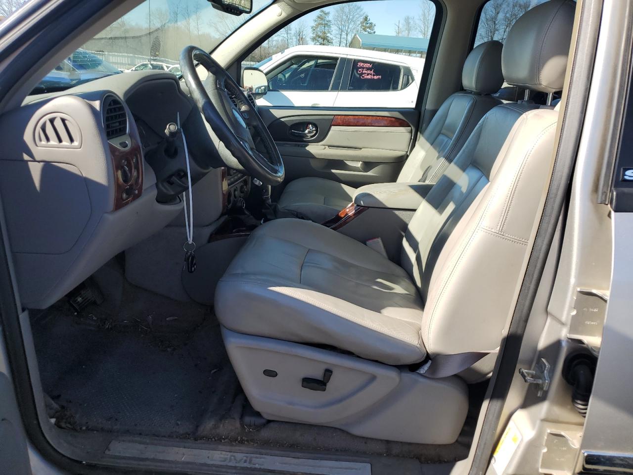 2006 GMC Envoy - Image 7