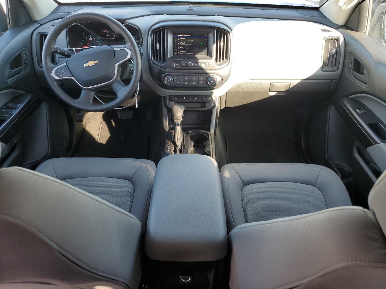 2022 Chevrolet Colorado - Image 8