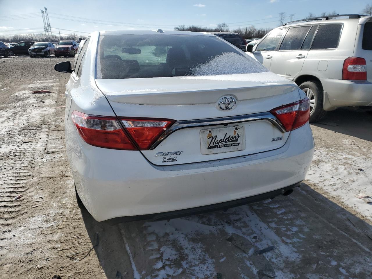 2015 Toyota Camry - Image 6