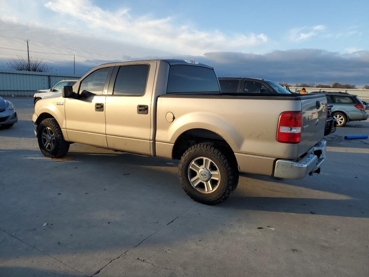 2005 Ford F-150 - Image 2