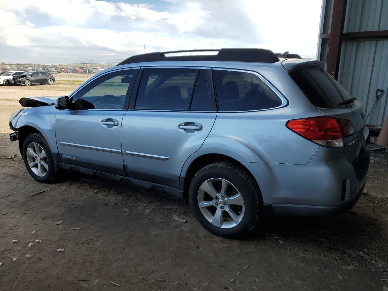 2014 Subaru Outback - Image 2