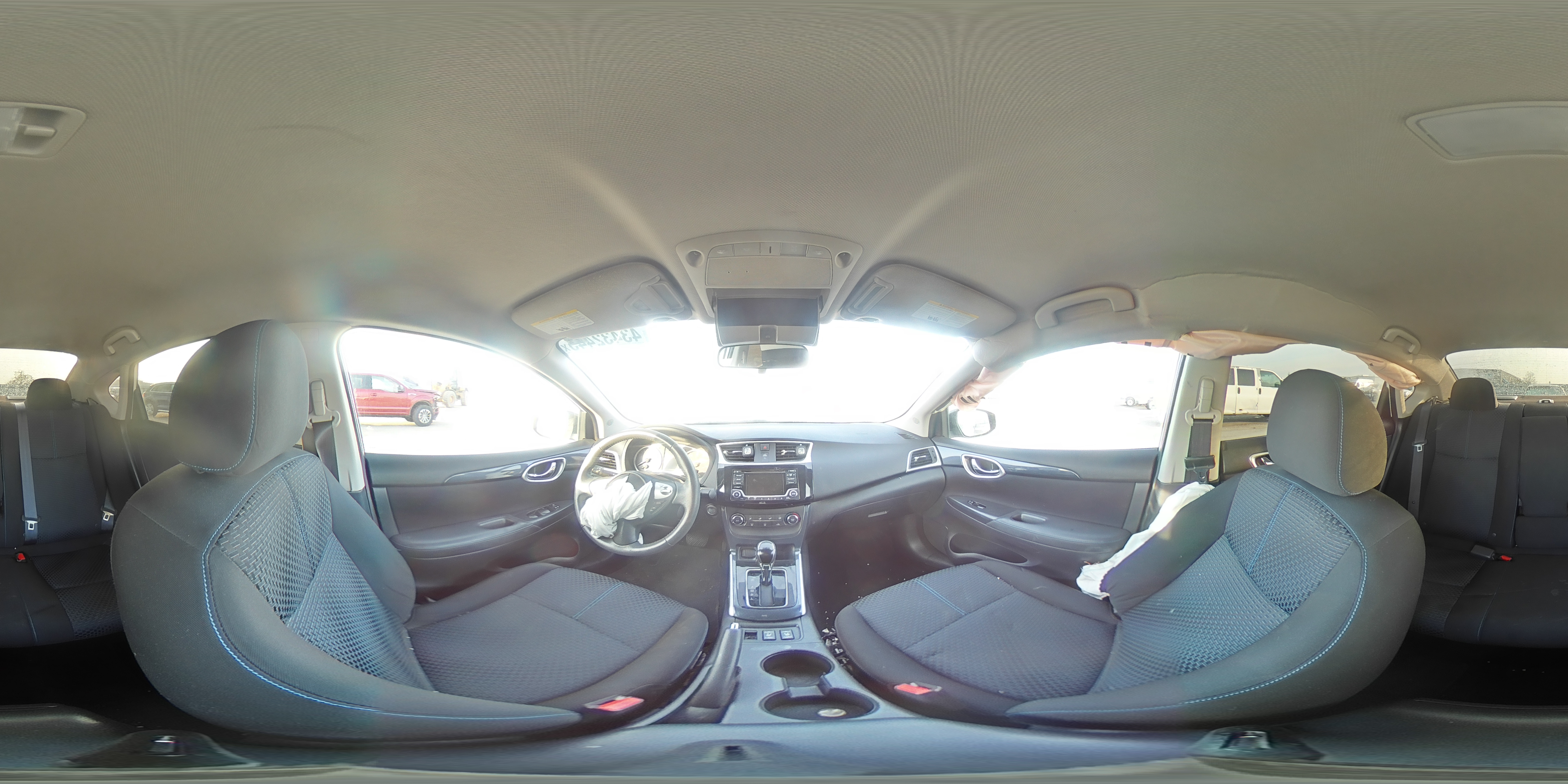 2017 Nissan Sentra - Image 13