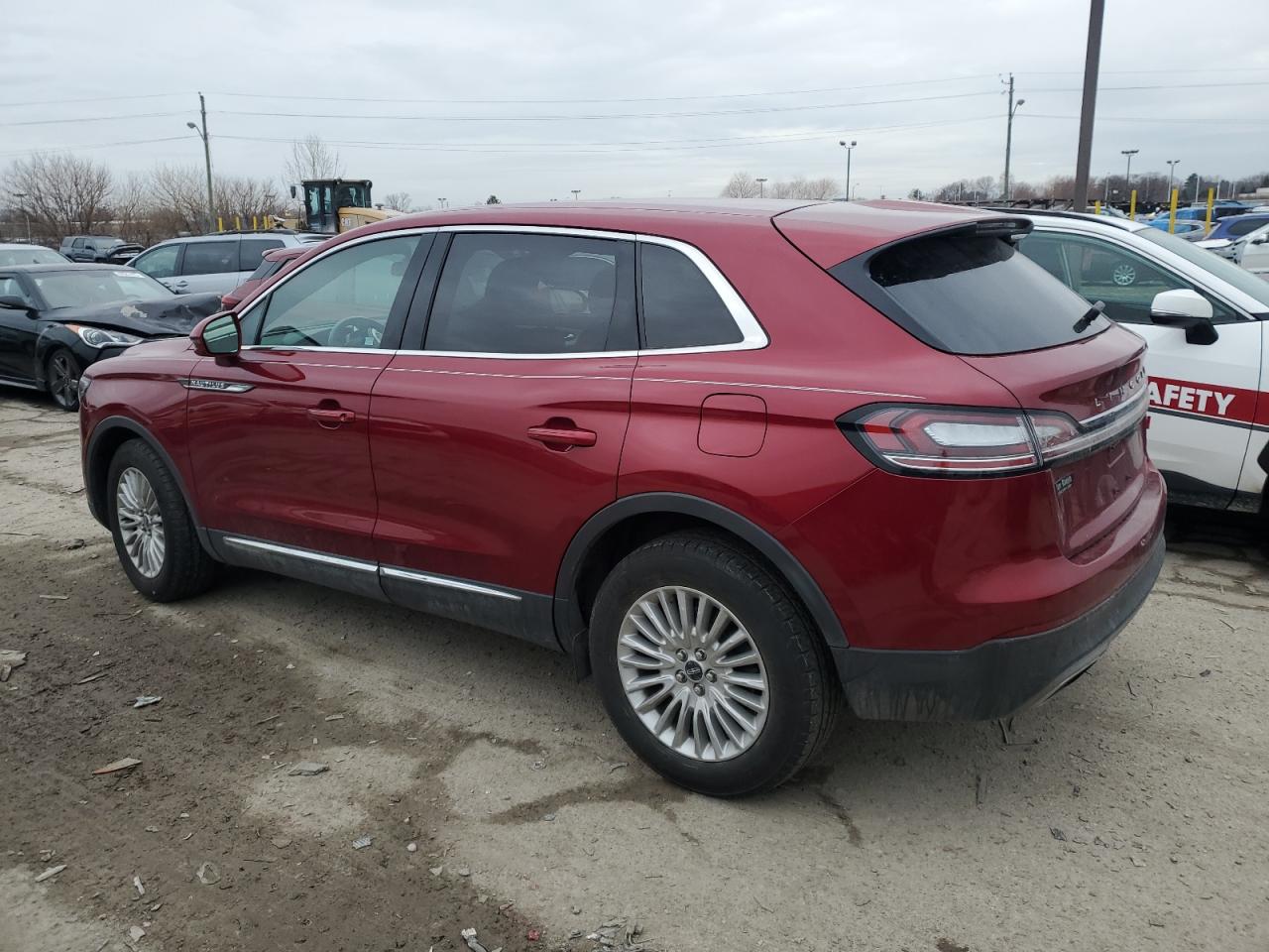 2019 Lincoln Nautilus - Image 2