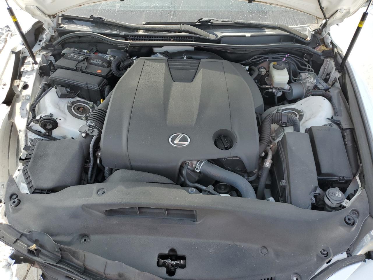 2014 Lexus IS - Image 13