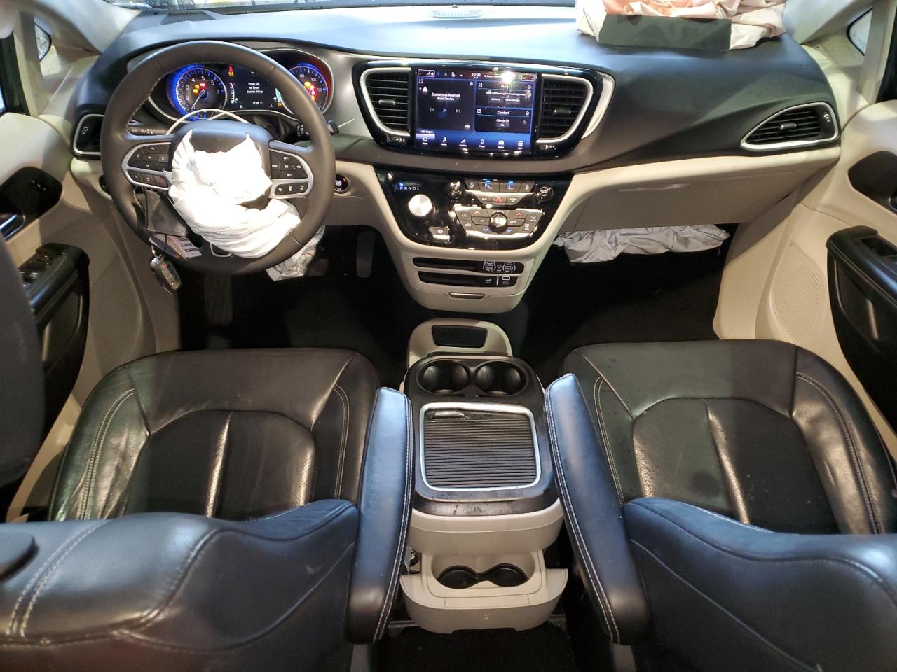 2022 Chrysler Pacifica - Image 8
