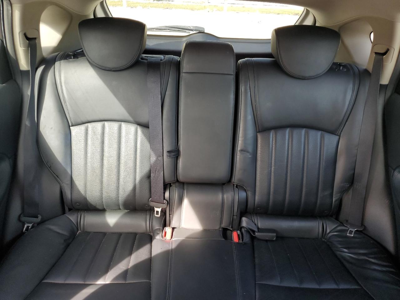 2016 Infiniti QX50 - Image 10