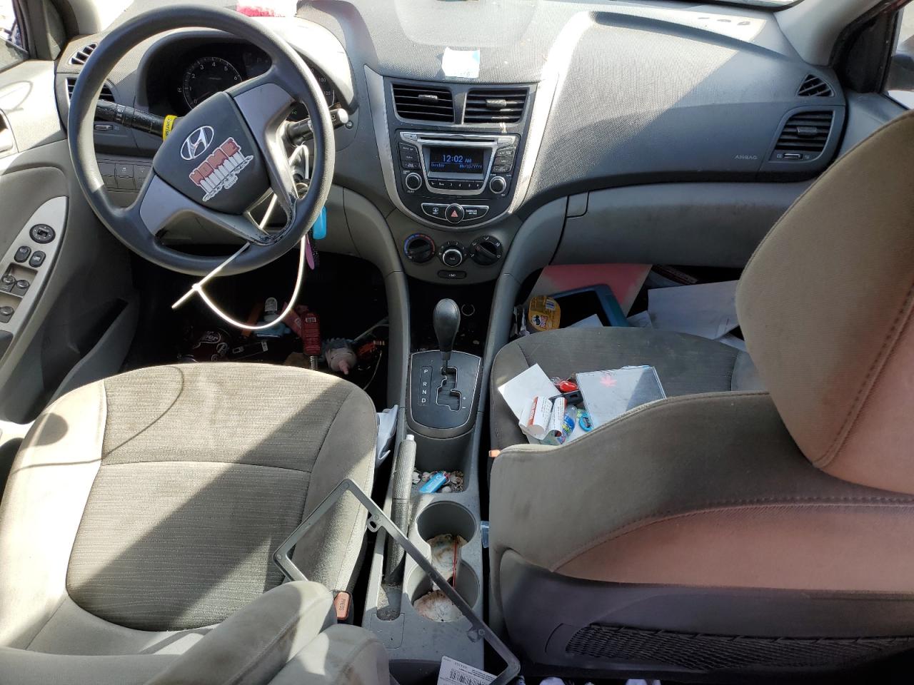 2015 Hyundai Accent - Image 8