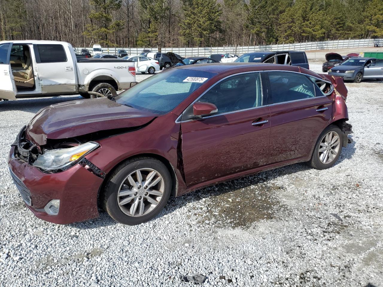 2015 Toyota Avalon - Image 1