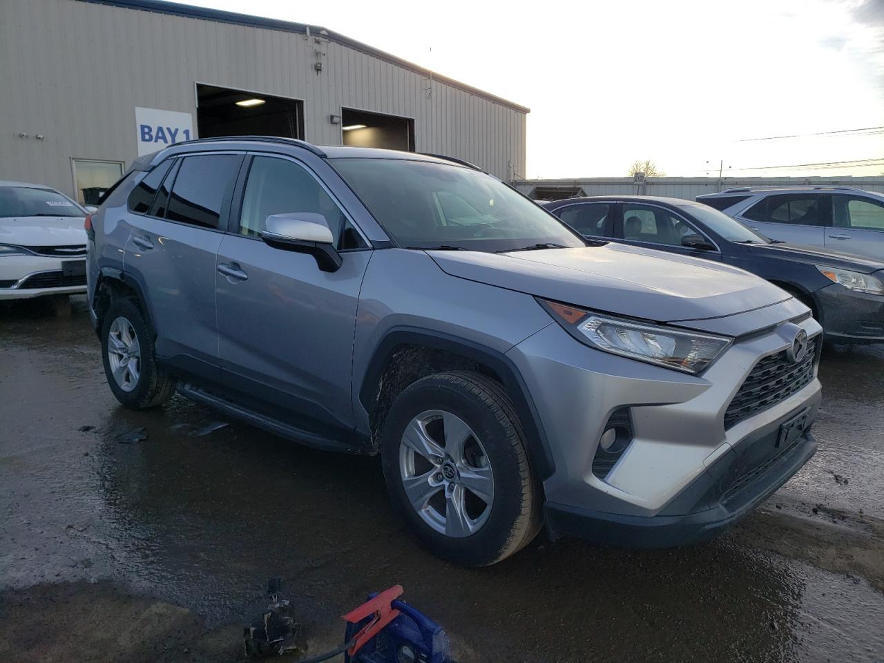 2019 Toyota RAV 4 - Image 4
