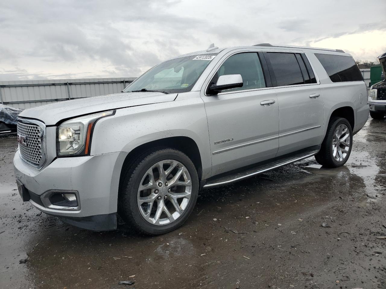 2017 GMC Yukon - Image 1
