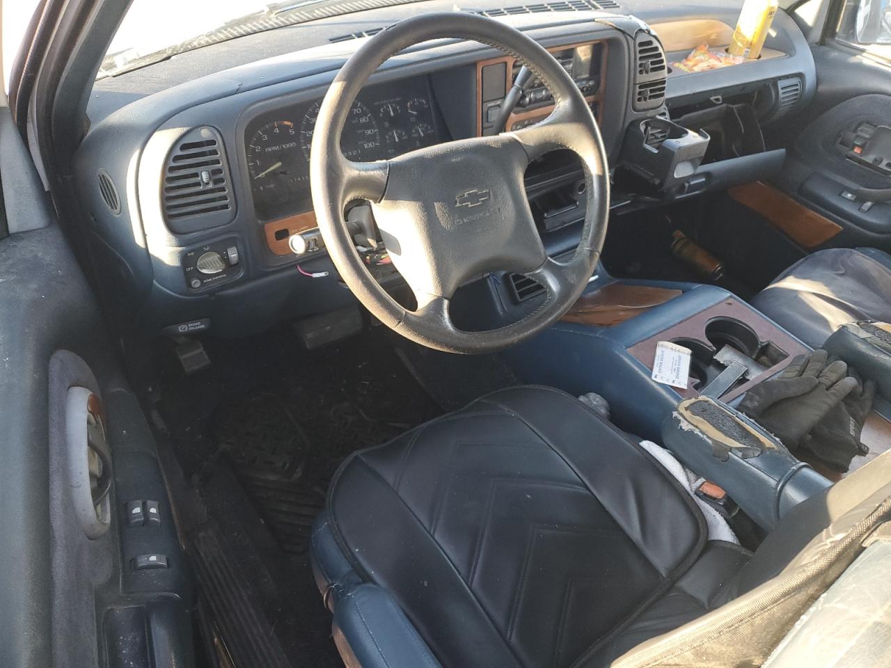 1995 Chevrolet GMT-400 - Image 8