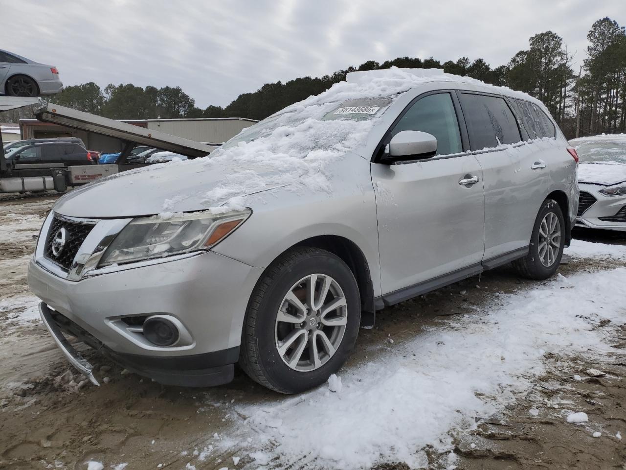 2015 Nissan Pathfinder - Image 1