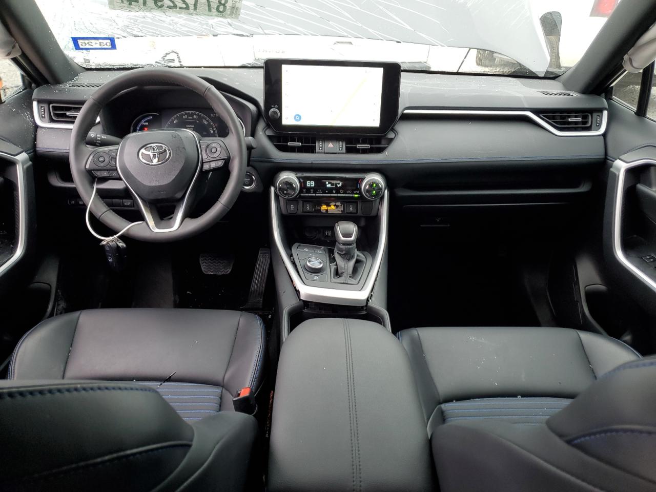 2024 Toyota RAV 4 - Image 8