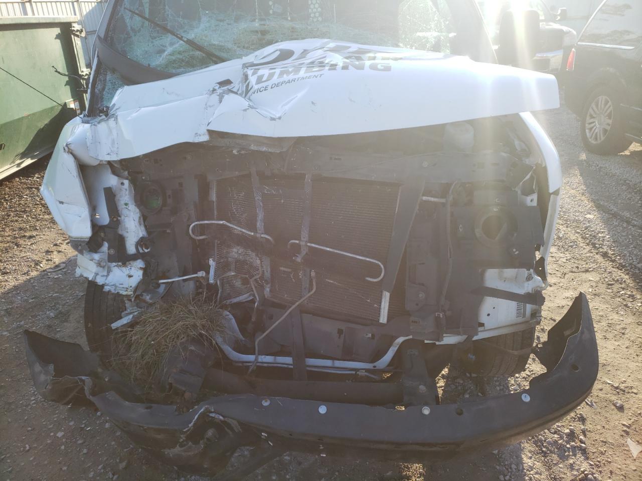 2015 Chevrolet Express - Image 12