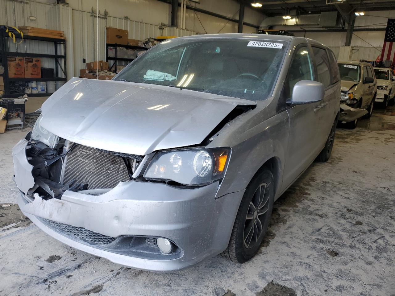 2019 Dodge Caravan - Image 1