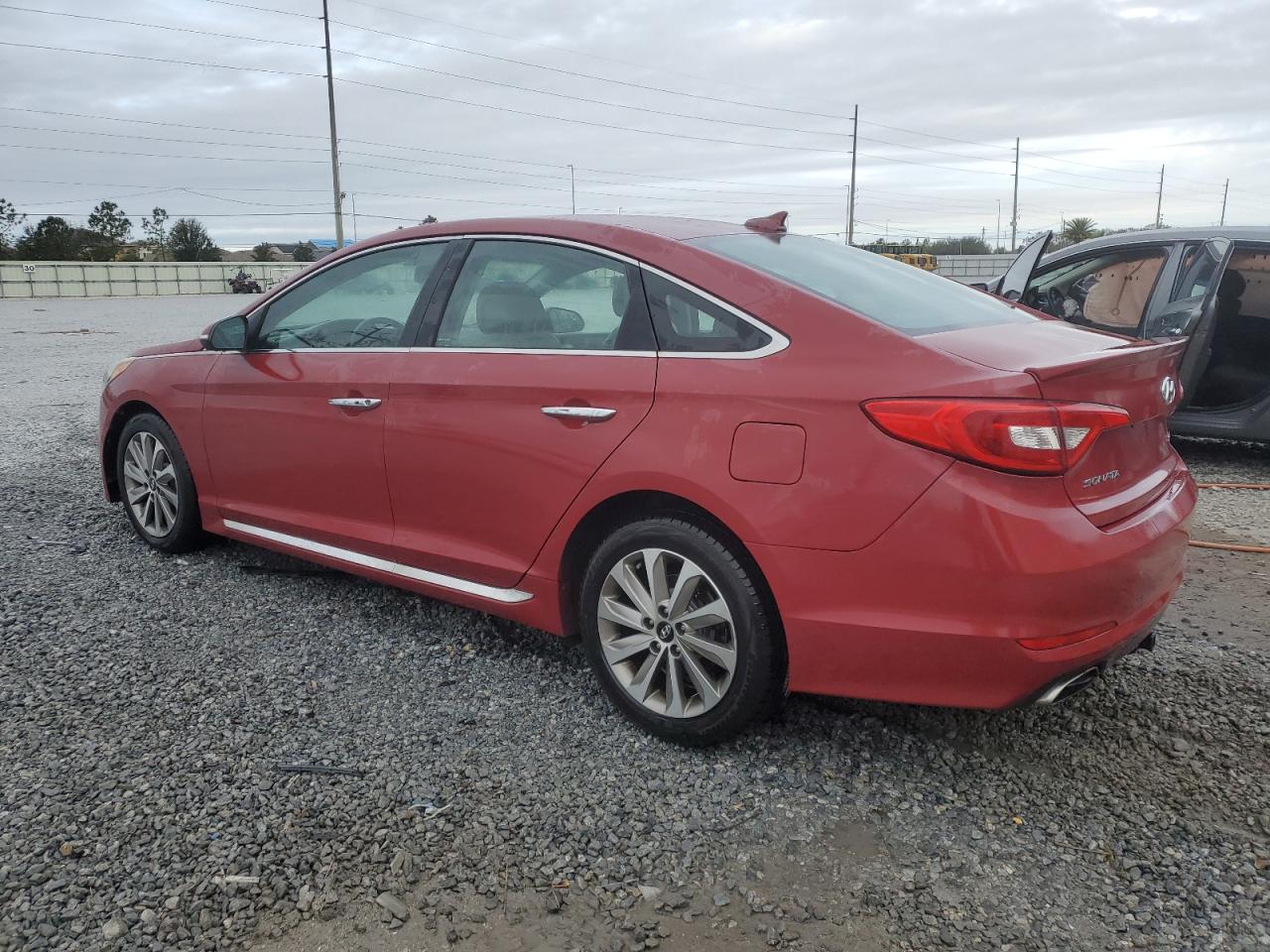 2015 Hyundai Sonata - Image 2