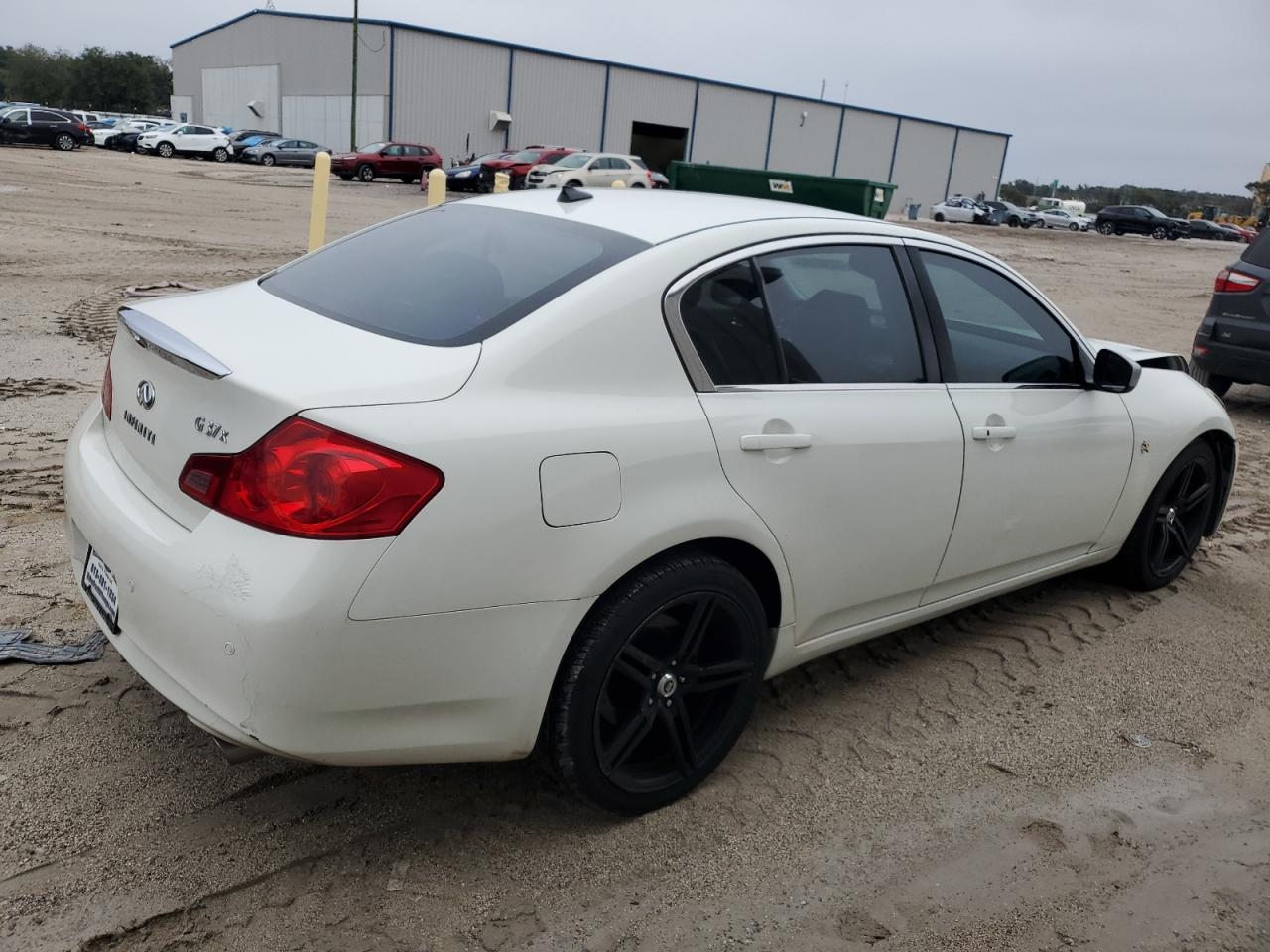 2013 Infiniti G - Image 3