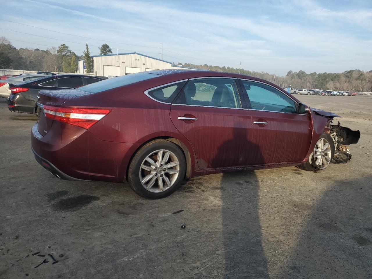 2013 Toyota Avalon - Image 3