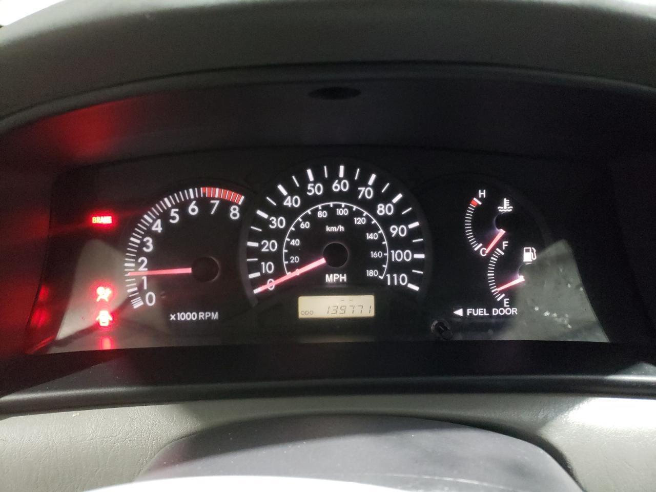 2004 Toyota Corolla - Image 9