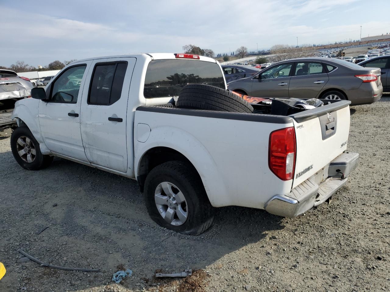 2013 Nissan Navara (Frontier) - Image 2