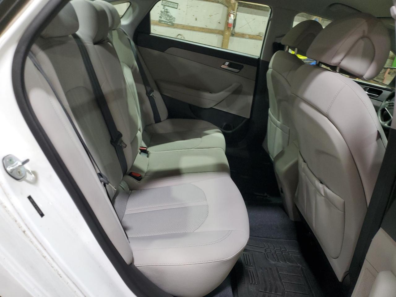 2015 Hyundai Sonata - Image 10